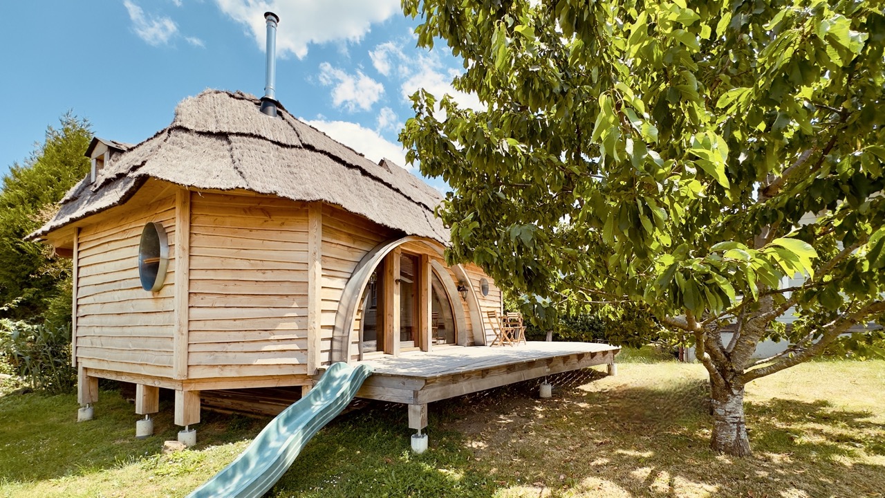 Séjour Je m'Aime & Jeûne. ÂME LIBRE accompagnement. Auto-guérison & Reconnexion à Ton Essence divine. Éveil de Conscience Ce Séjour que tu choisis d’accorder à ton Âme est pour Vivre hors du temps avec Toi dans le calme et la sérénité. C'est avant tout une connexion à ton Cœur.